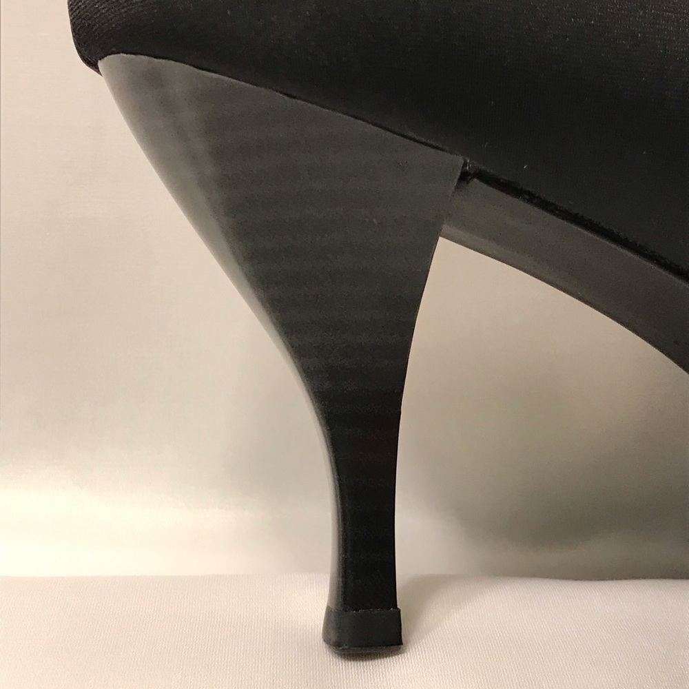 High-Heeled Ankle Bootie - Picture 8 of 11